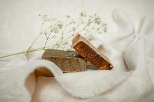 the ultimate guide to choosing eco friendly soaps